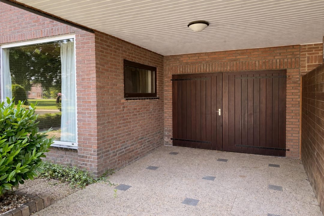 Renovation Opportunity with Garage and Sunny South-Facing Garden in Gendt — 13