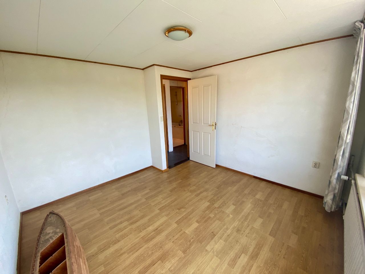 Renovation Opportunity with Garage and Sunny South-Facing Garden in Gendt — 24