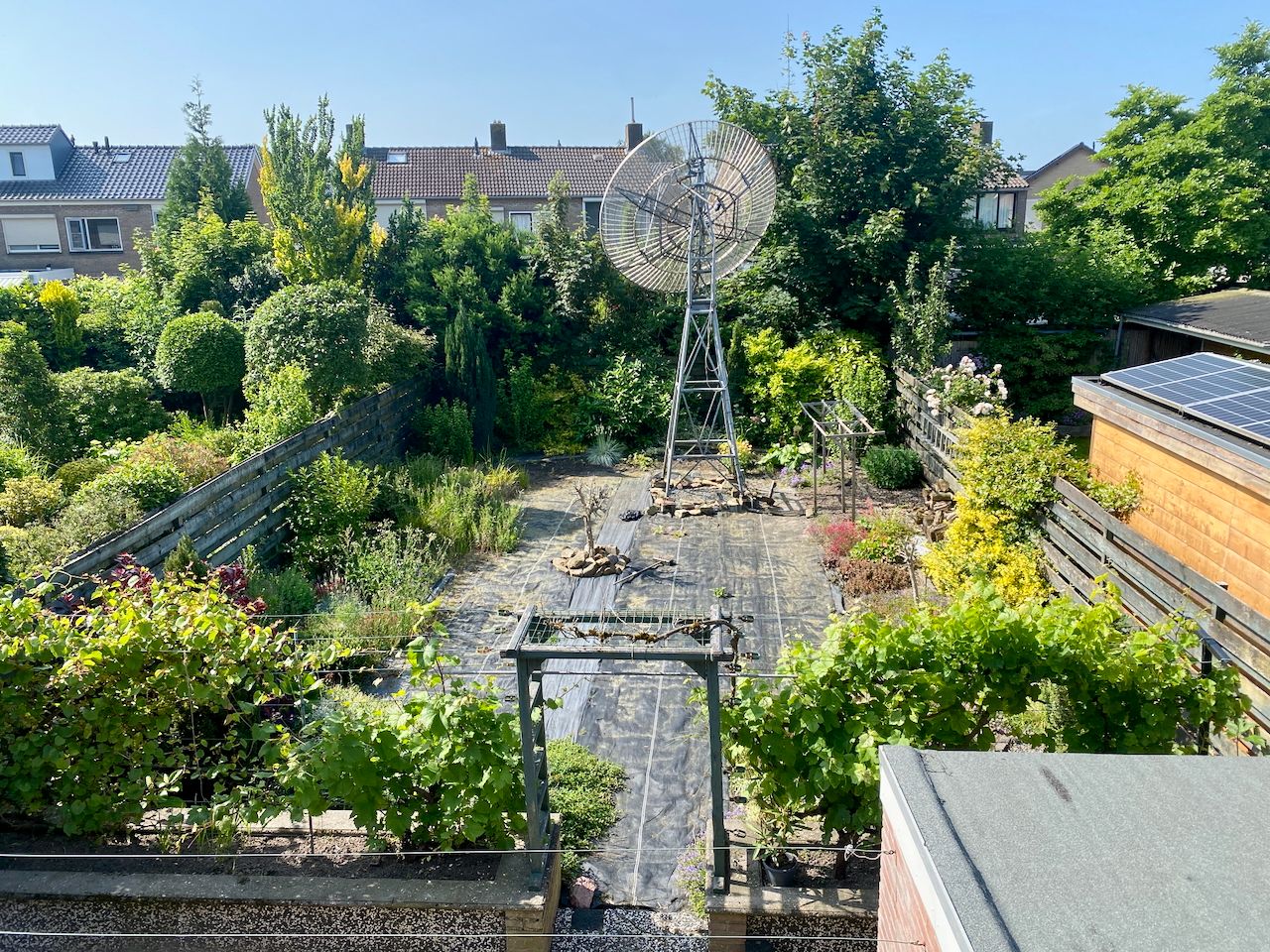 Renovation Opportunity with Garage and Sunny South-Facing Garden in Gendt — 23