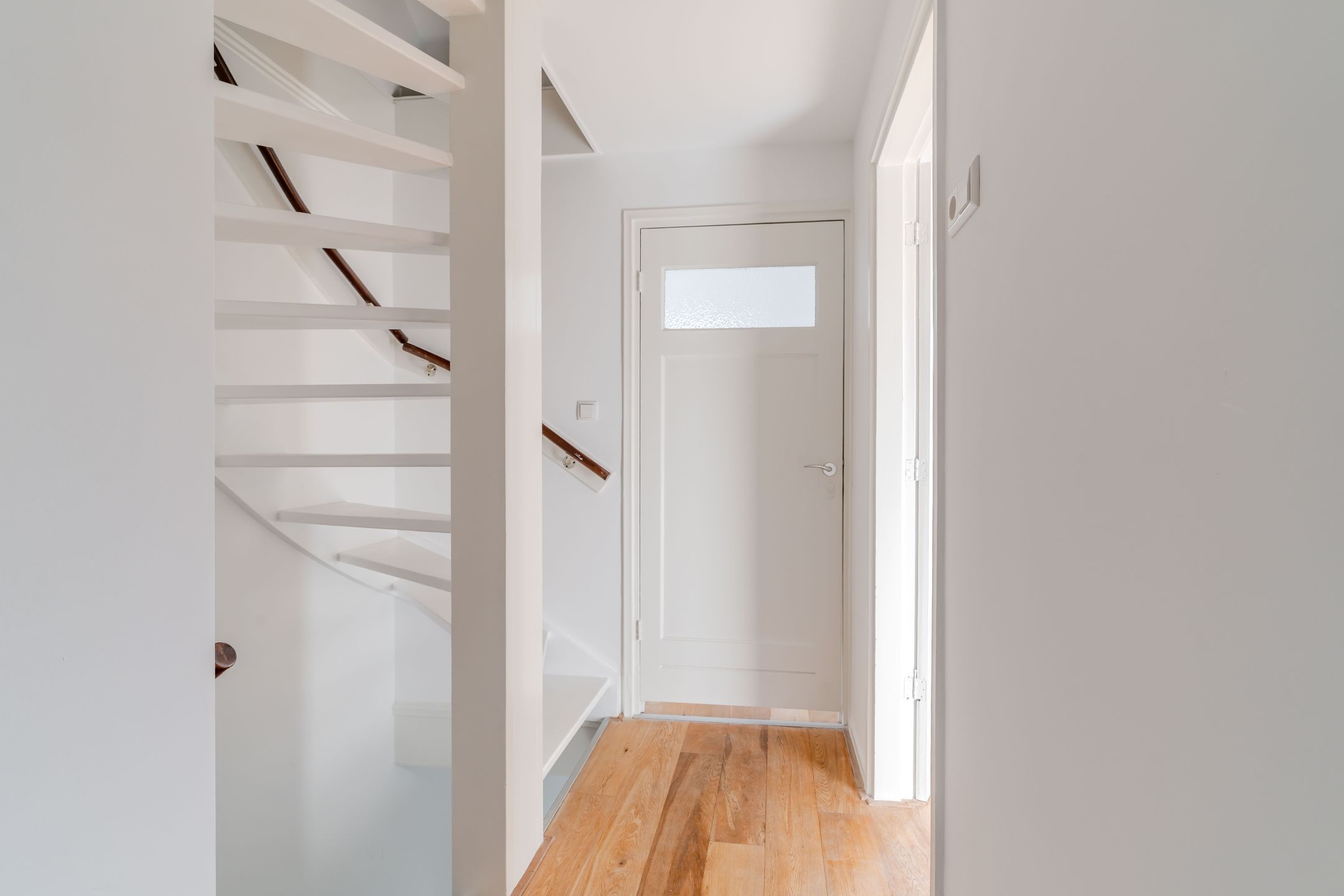 Foto 12 van Middelweg 77