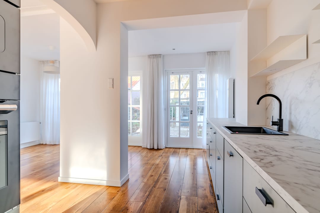 Foto 11 van Middelweg 77