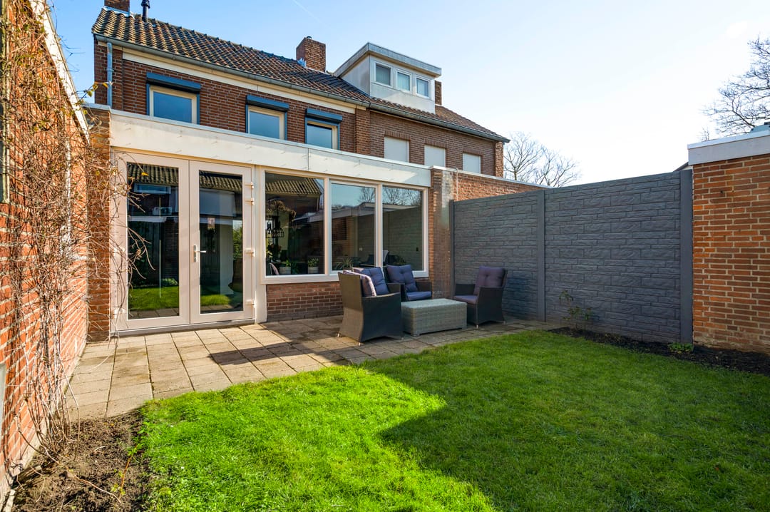 Foto 41 van Van Den Bongaertstraat 3