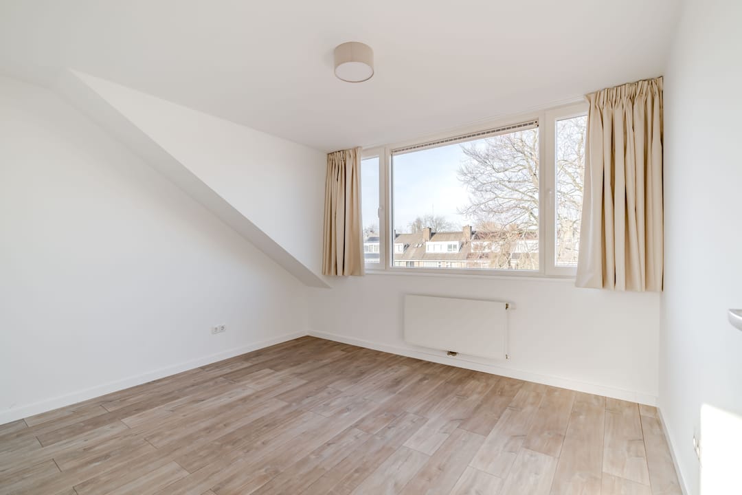 Foto 22 van Middelweg 77