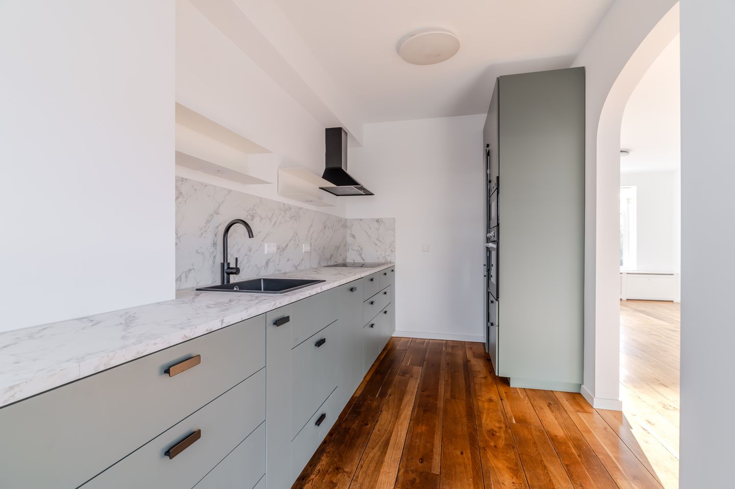 Foto 10 van Middelweg 77