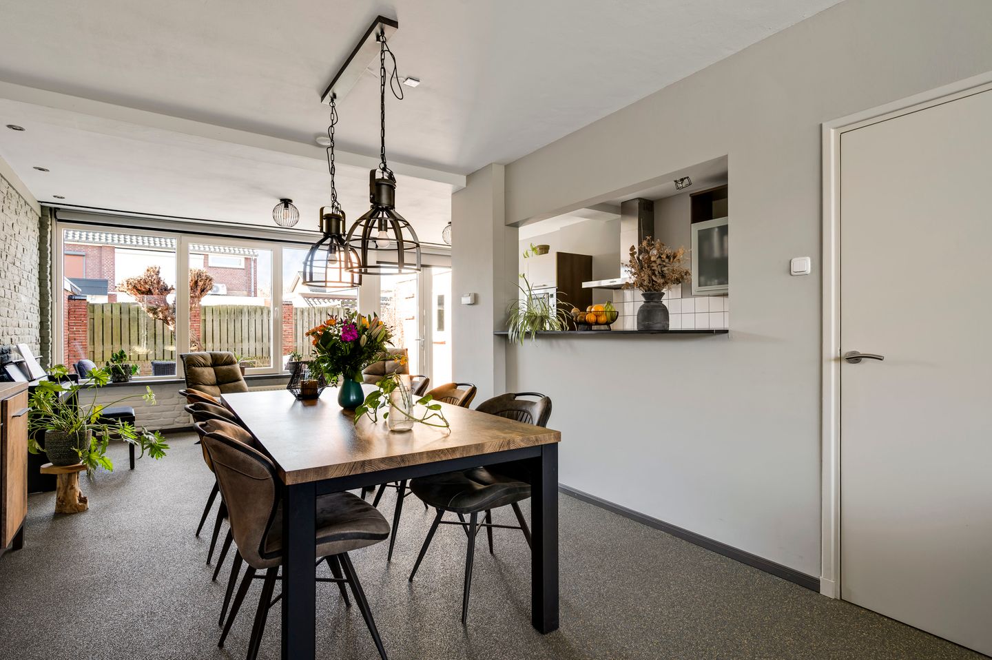 Foto 14 van Van Den Bongaertstraat 3