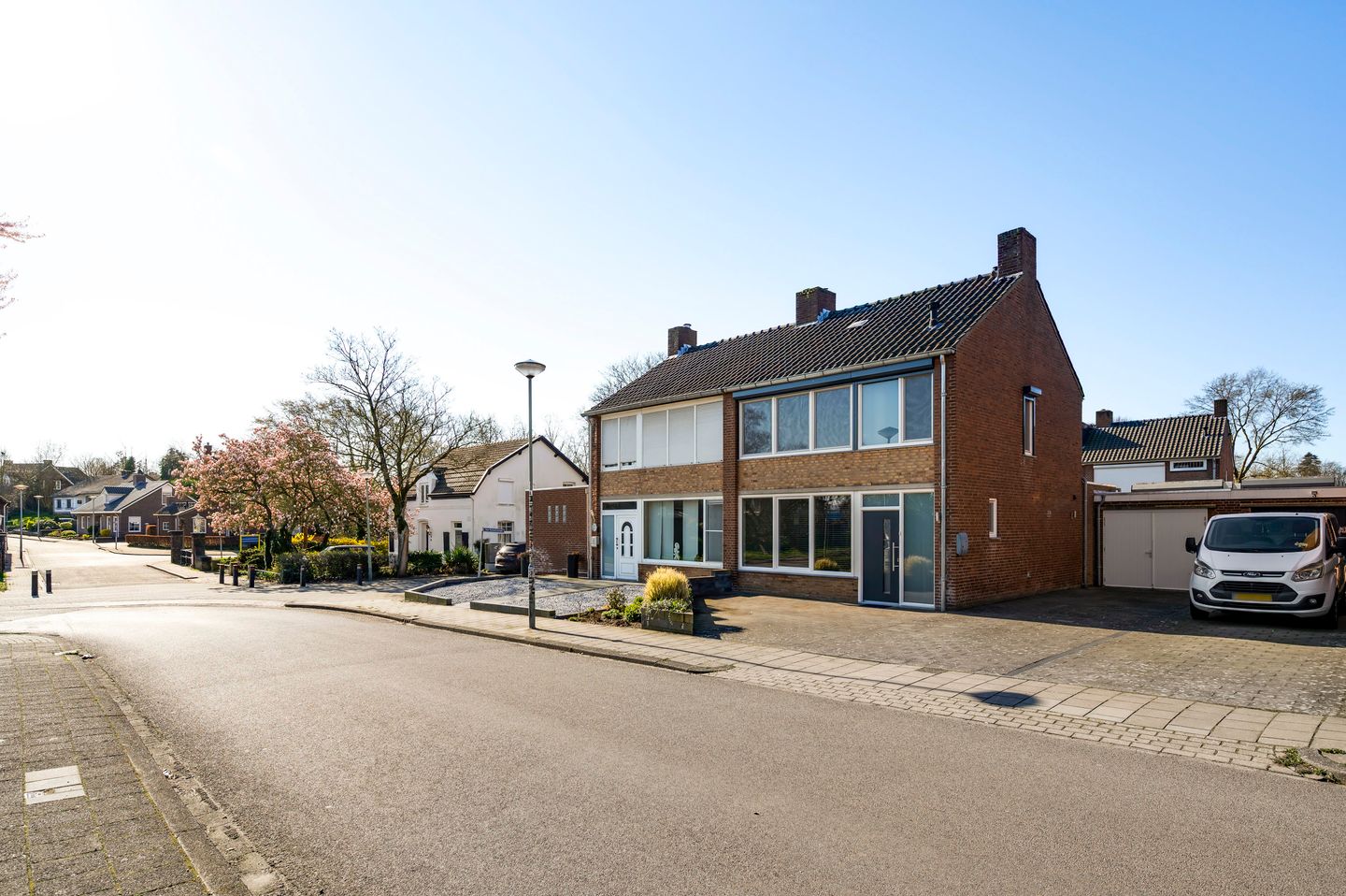 Foto 44 van Van Den Bongaertstraat 3