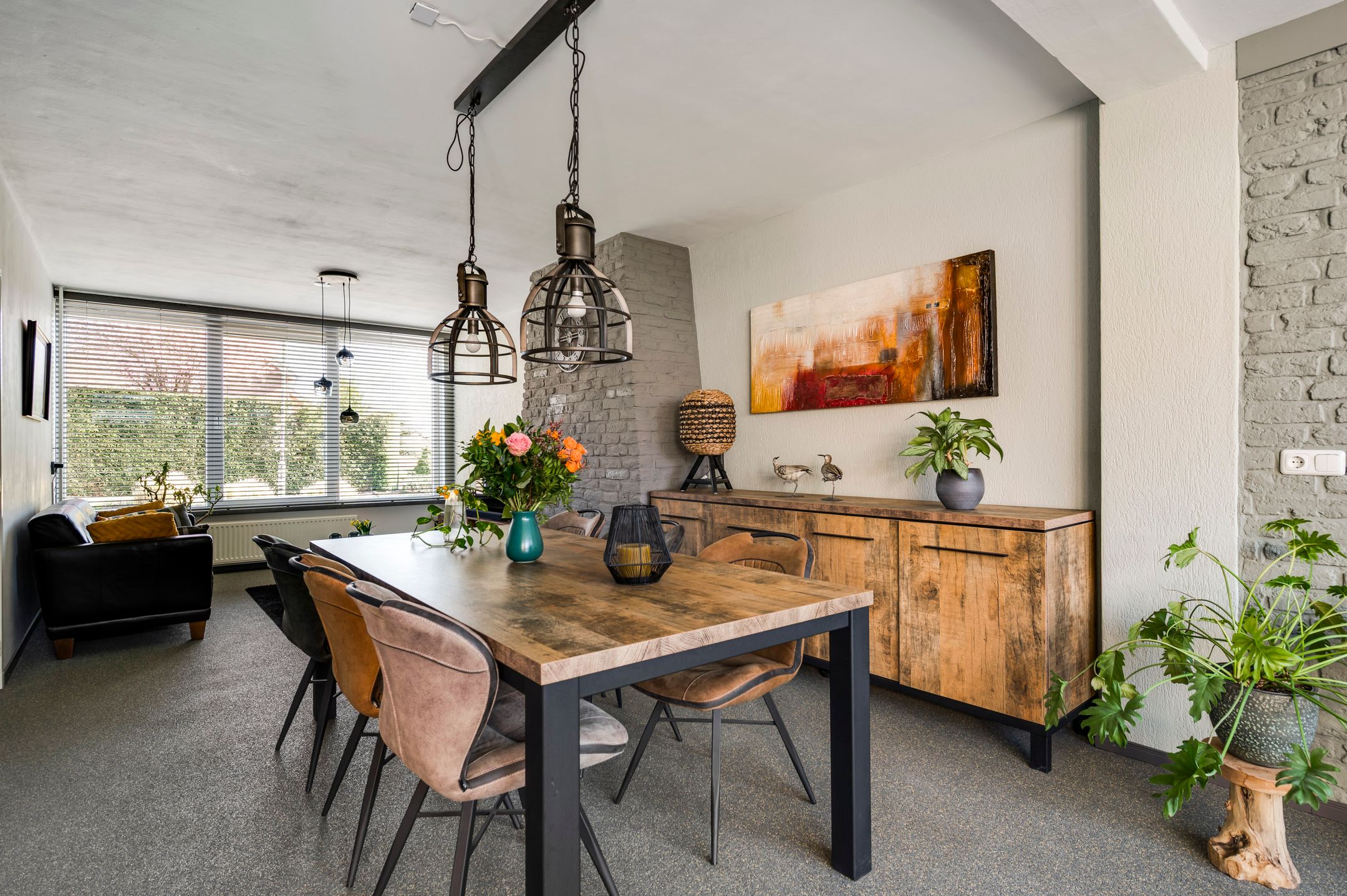 Foto 15 van Van Den Bongaertstraat 3