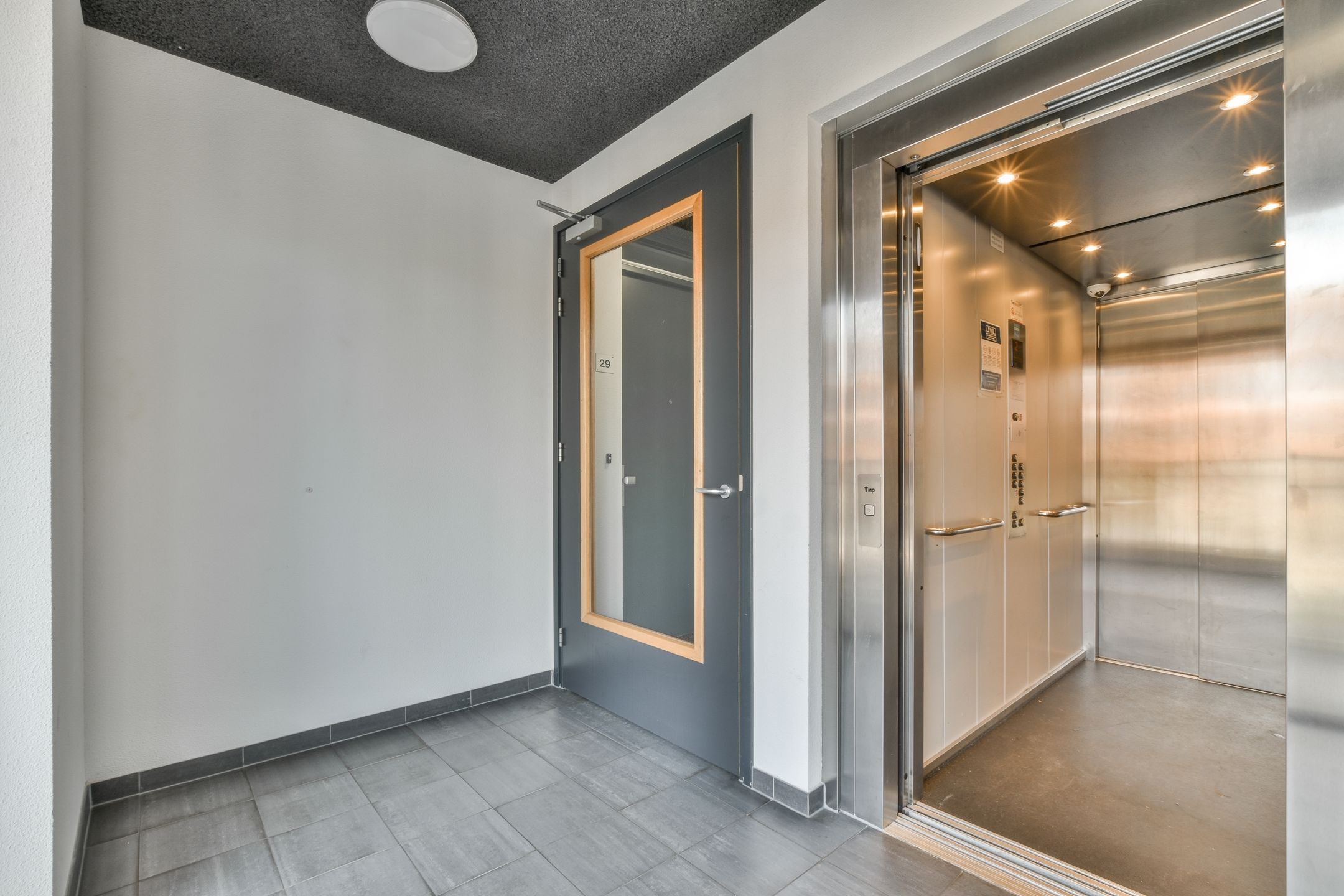 Photo 15 of Pieter van Musschenbroekstraat 31