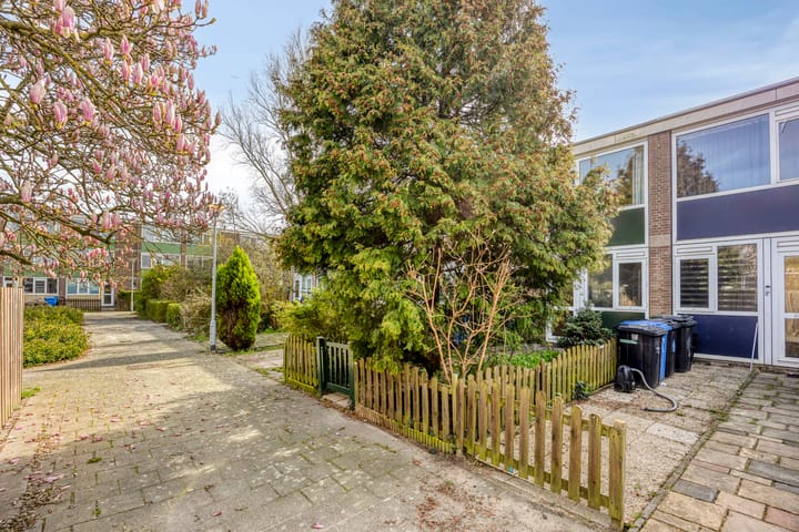 Photo 2 of Toverfluitstraat 42