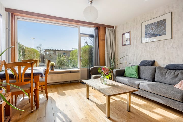 Photo 3 of Toverfluitstraat 42