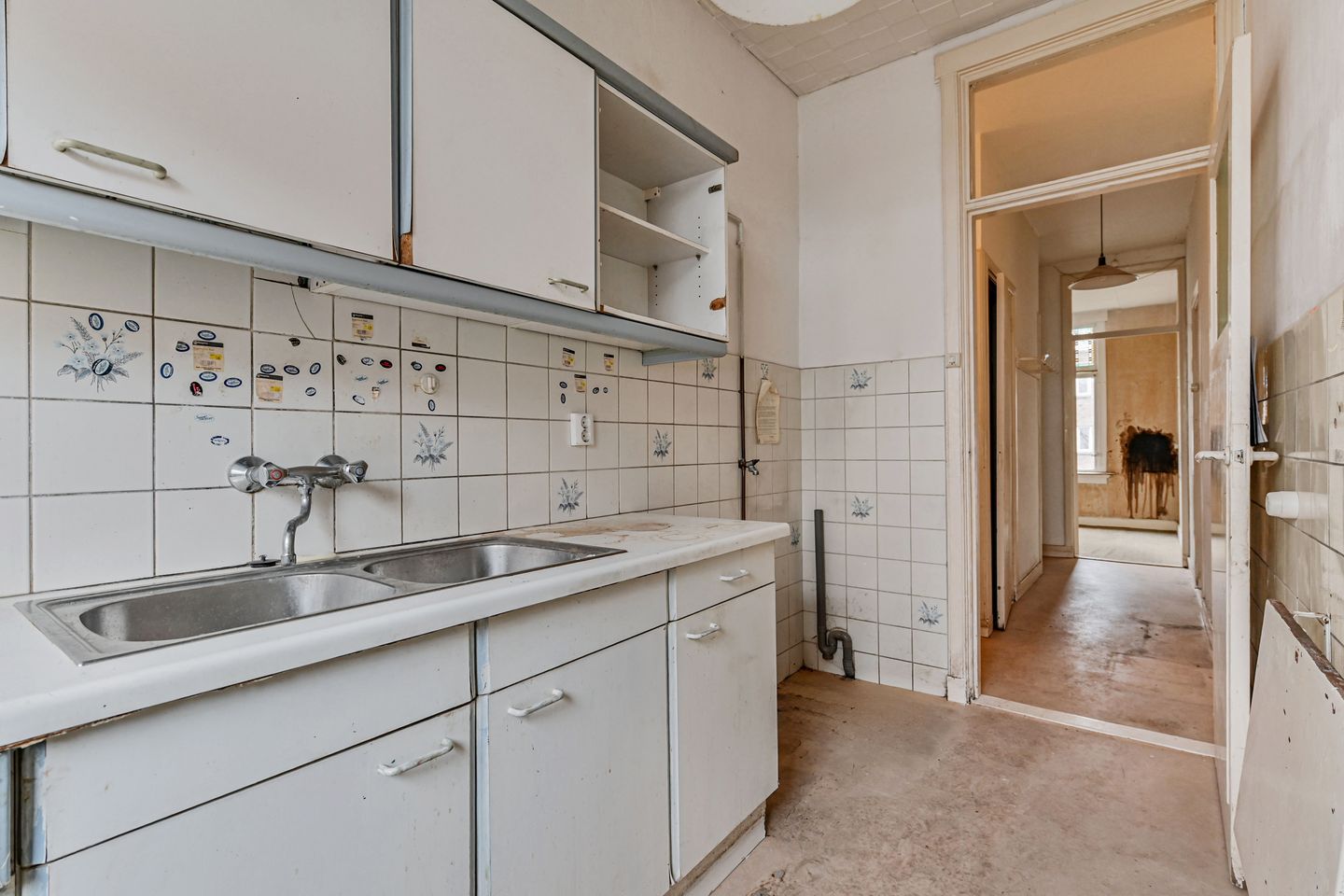 Photo 10 of van de Wateringelaan 185
