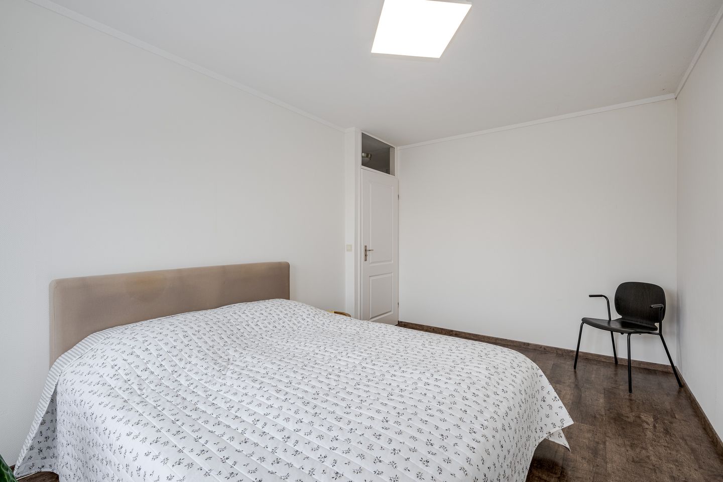 Spacious Extended Five-Room Terraced House in Voorschoten Bijdorp — 25