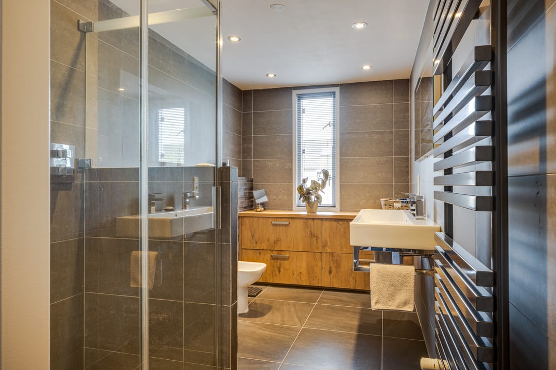 Spacious Extended Five-Room Terraced House in Voorschoten Bijdorp — 31