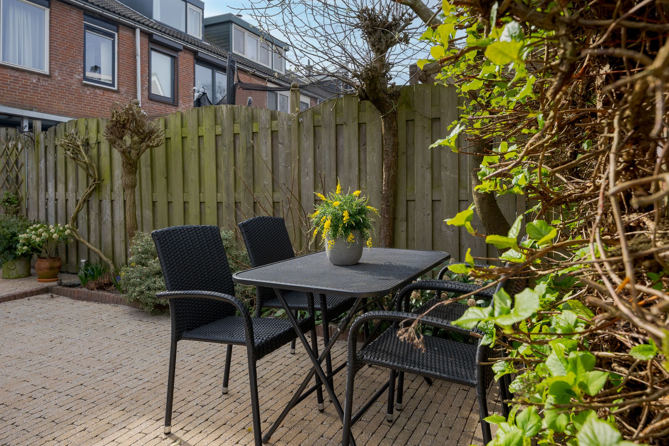 Spacious Extended Five-Room Terraced House in Voorschoten Bijdorp — 42