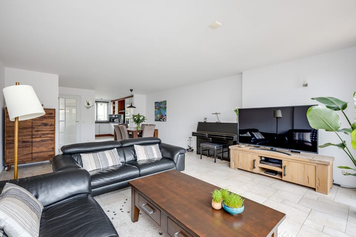 Photo 2 of Valkeweg 10