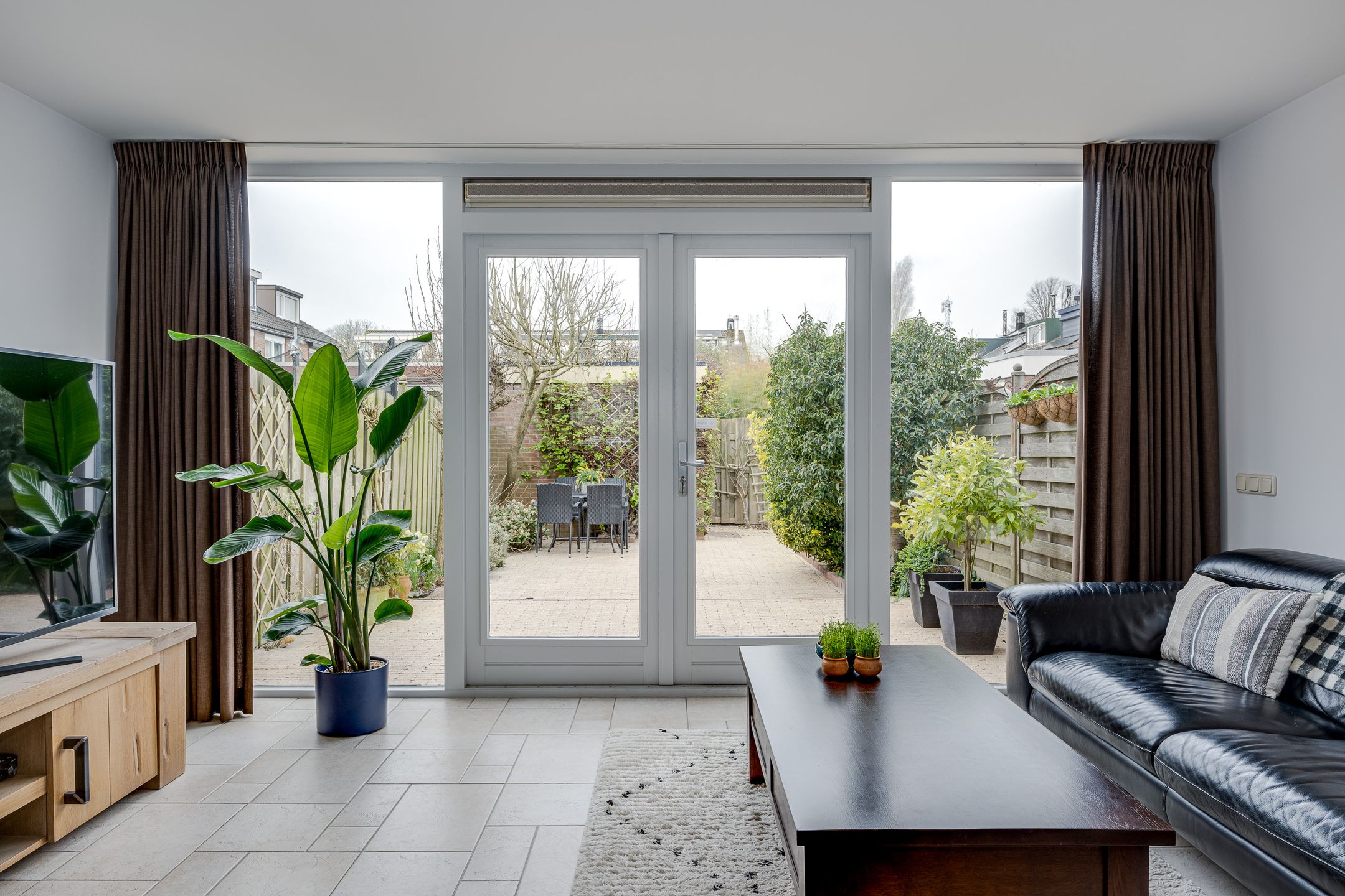 Spacious Extended Five-Room Terraced House in Voorschoten Bijdorp — 15