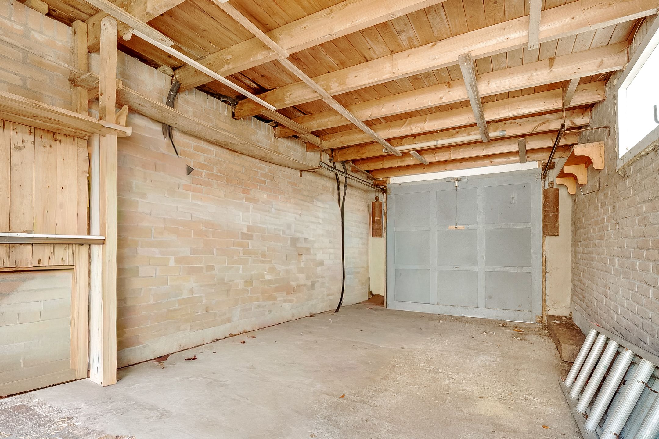 Spacious corner home with 5 bedrooms and garage in green Den Dolder — 24