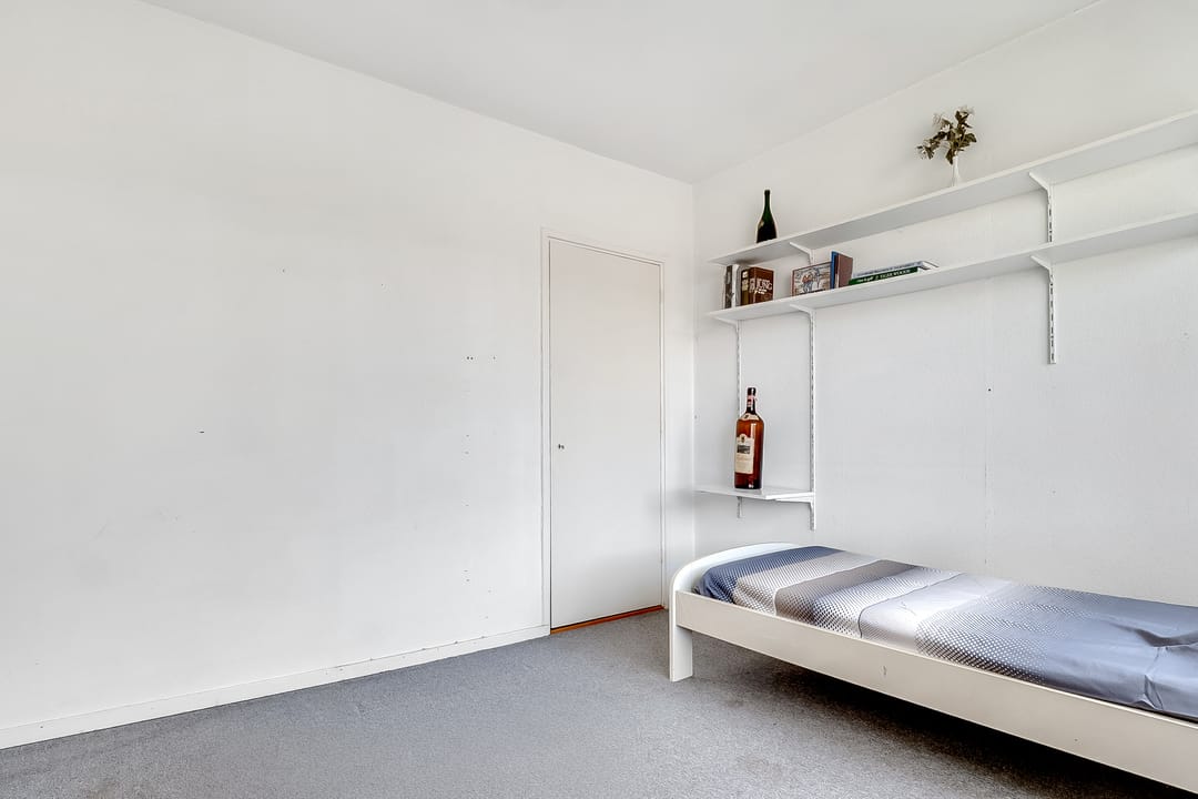 Spacious corner home with 5 bedrooms and garage in green Den Dolder — 16