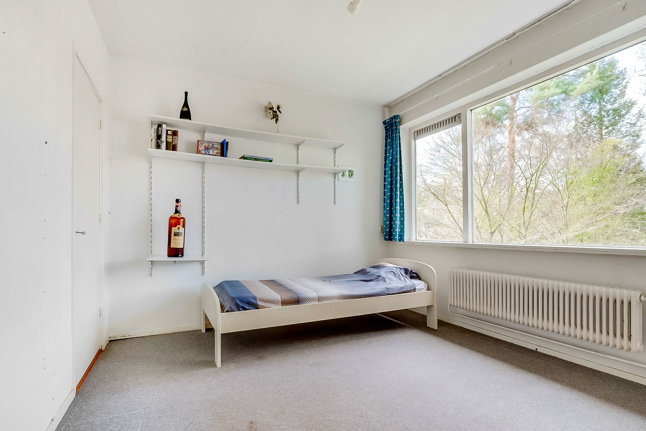 Spacious corner home with 5 bedrooms and garage in green Den Dolder — 15
