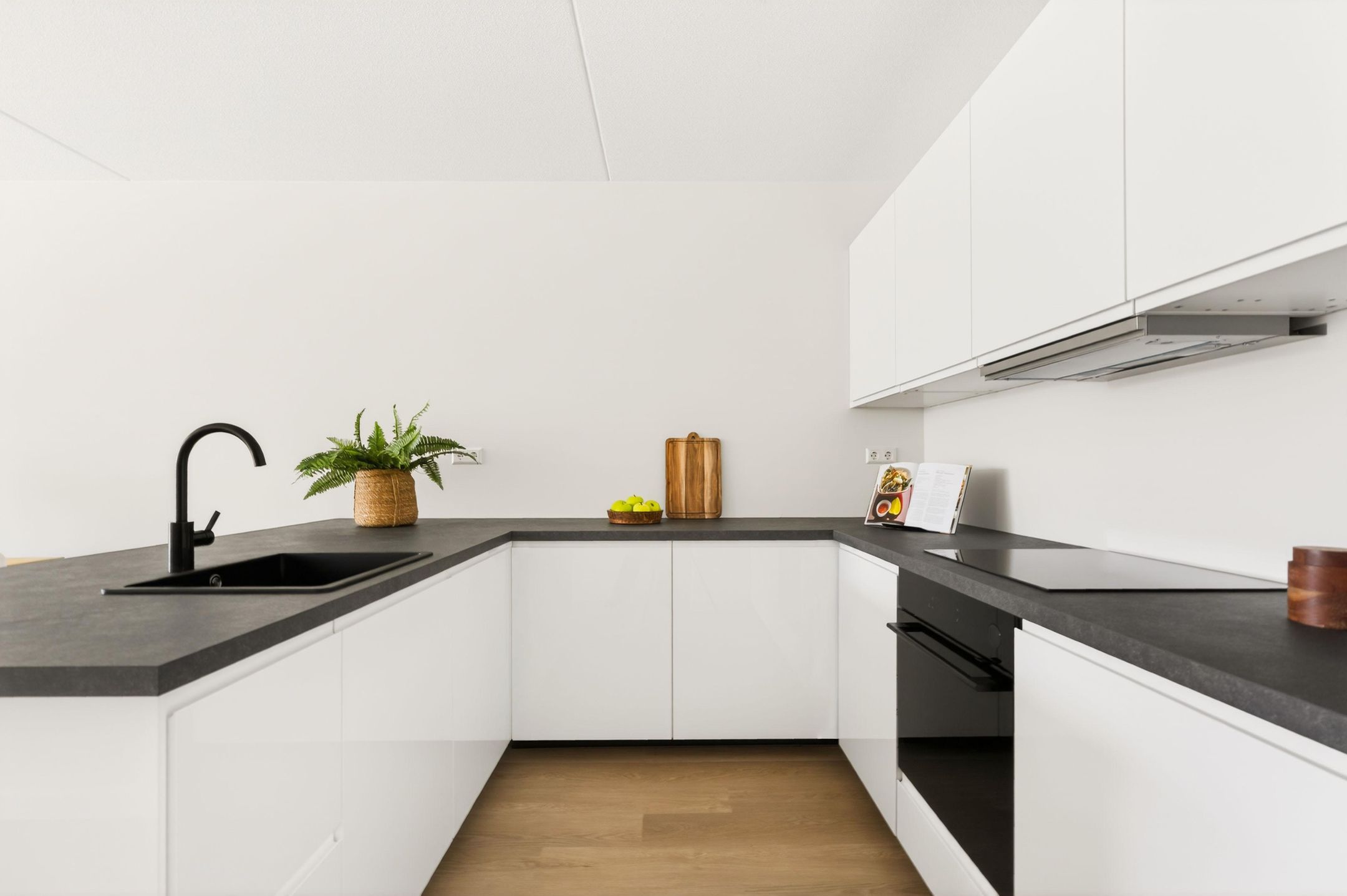 Foto 6 van Leeuwstraat 85