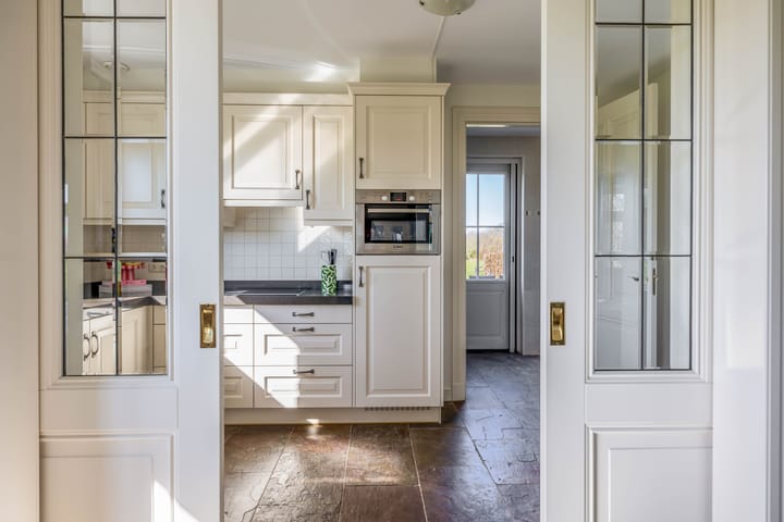 Photo 3 of Roosendaalseweg 198