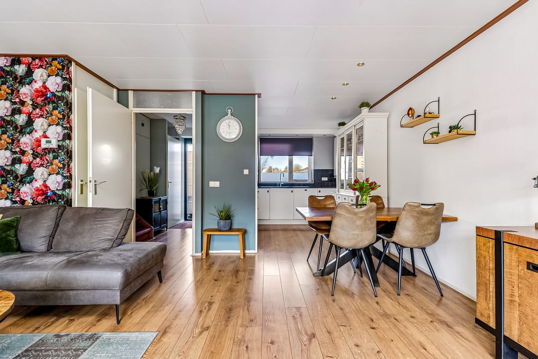 Foto 13 van Mistral 19