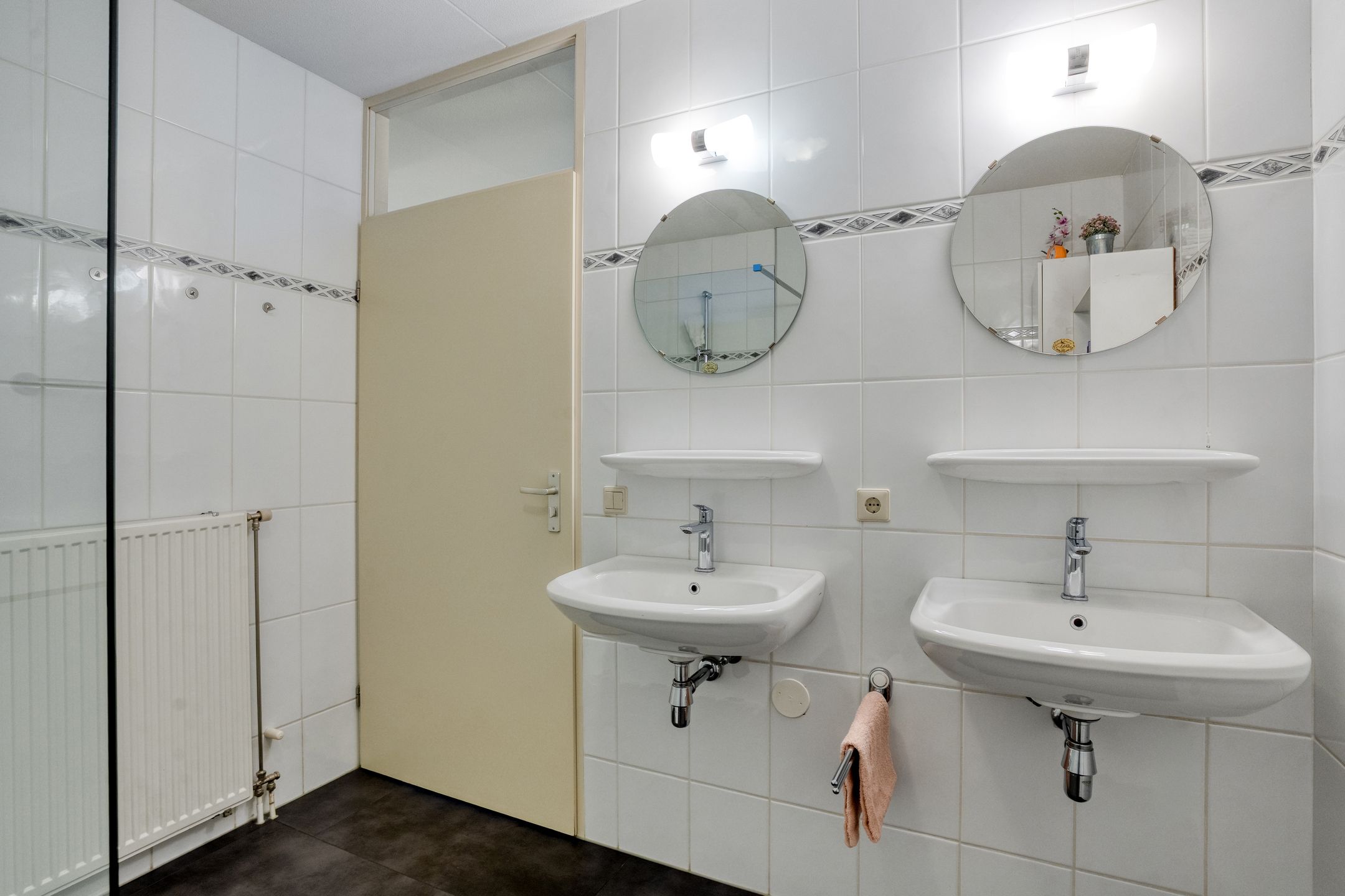 Photo 24 of Jacob van Houtestraat 12-03
