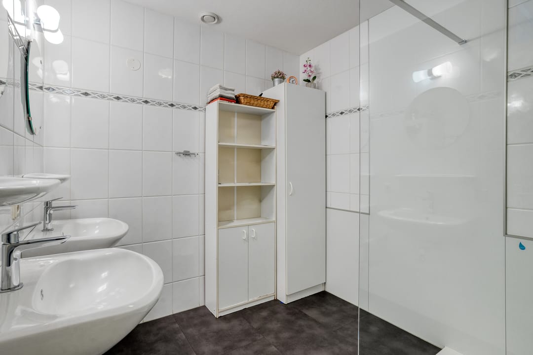 Photo 23 of Jacob van Houtestraat 12-03
