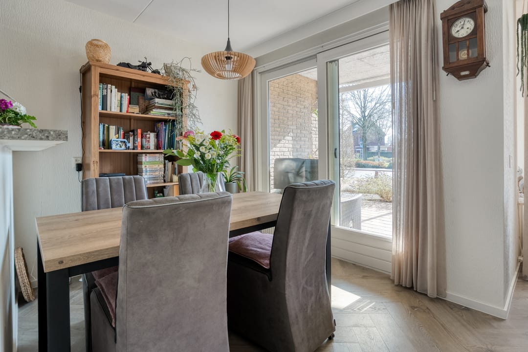 Photo 13 of Jacob van Houtestraat 12-03