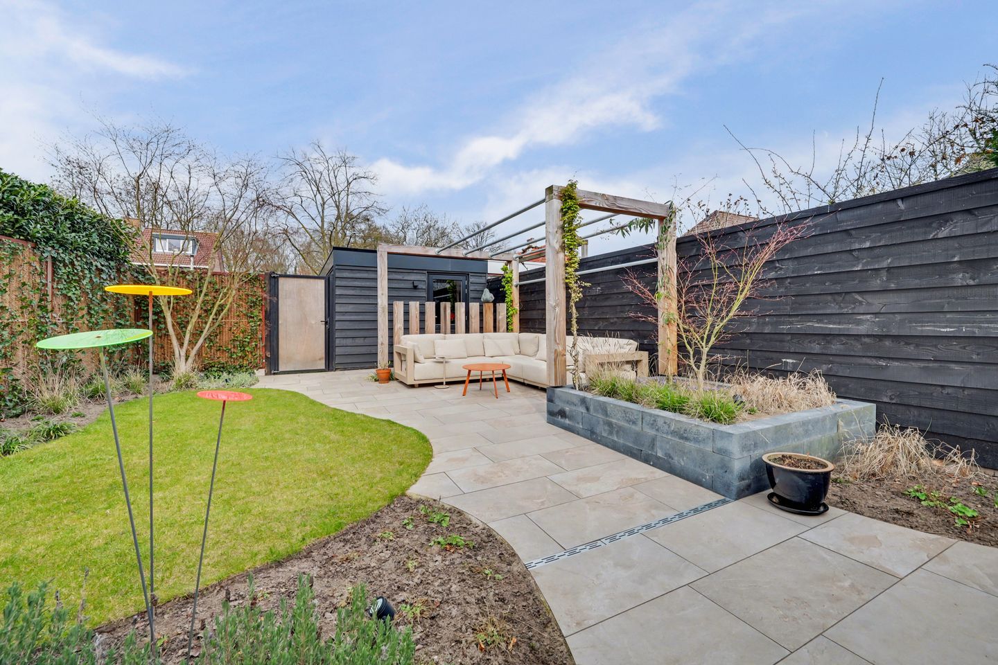 Luxurious Fully Modernized Semi-Detached Home with A+ Energy Label in Vijverhof — 48