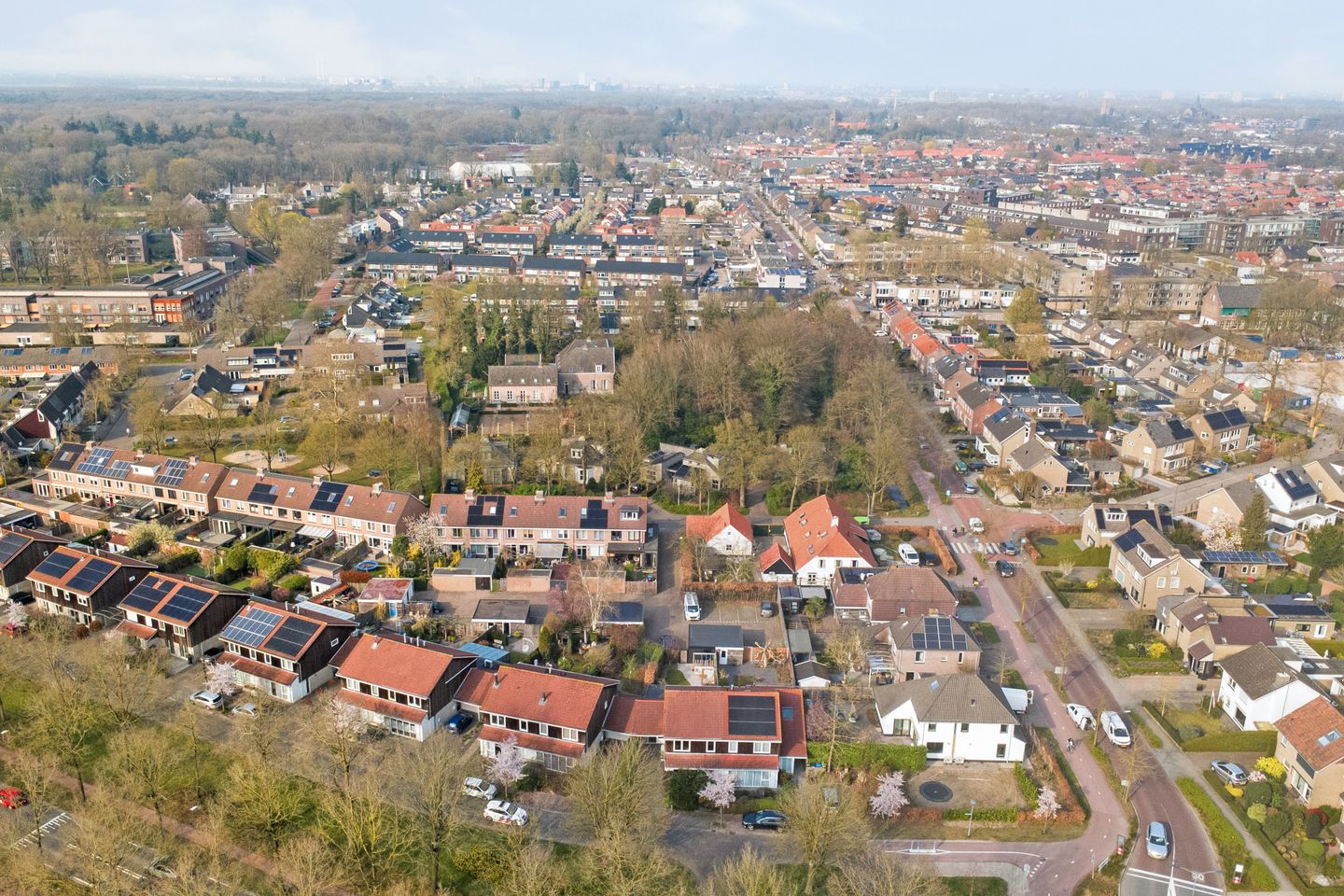 Luxurious Fully Modernized Semi-Detached Home with A+ Energy Label in Vijverhof — 60
