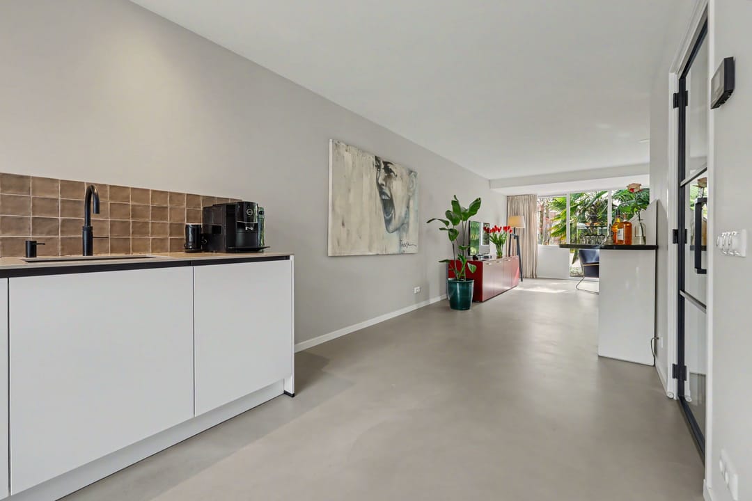 Luxurious Fully Modernized Semi-Detached Home with A+ Energy Label in Vijverhof — 17