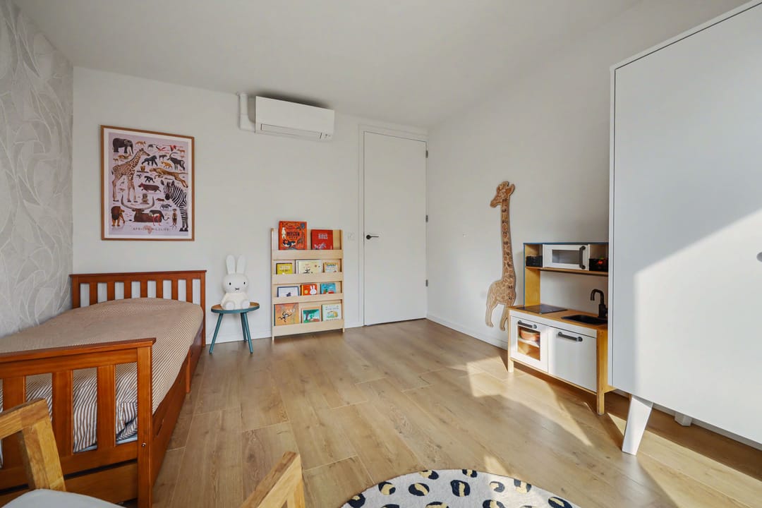 Luxurious Fully Modernized Semi-Detached Home with A+ Energy Label in Vijverhof — 39