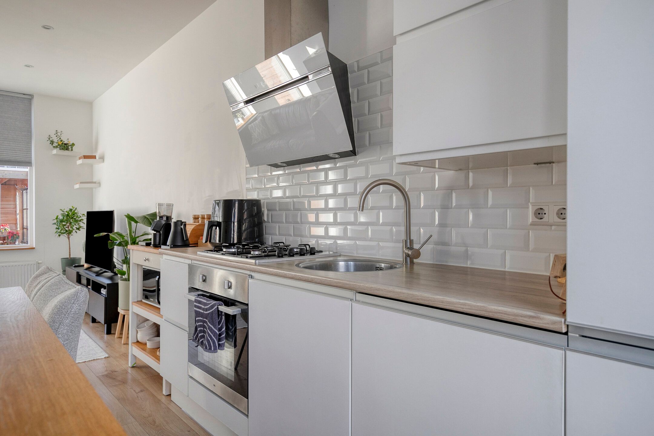 Renovated corner home from 1910 in quiet Zaandam neighborhood — 13