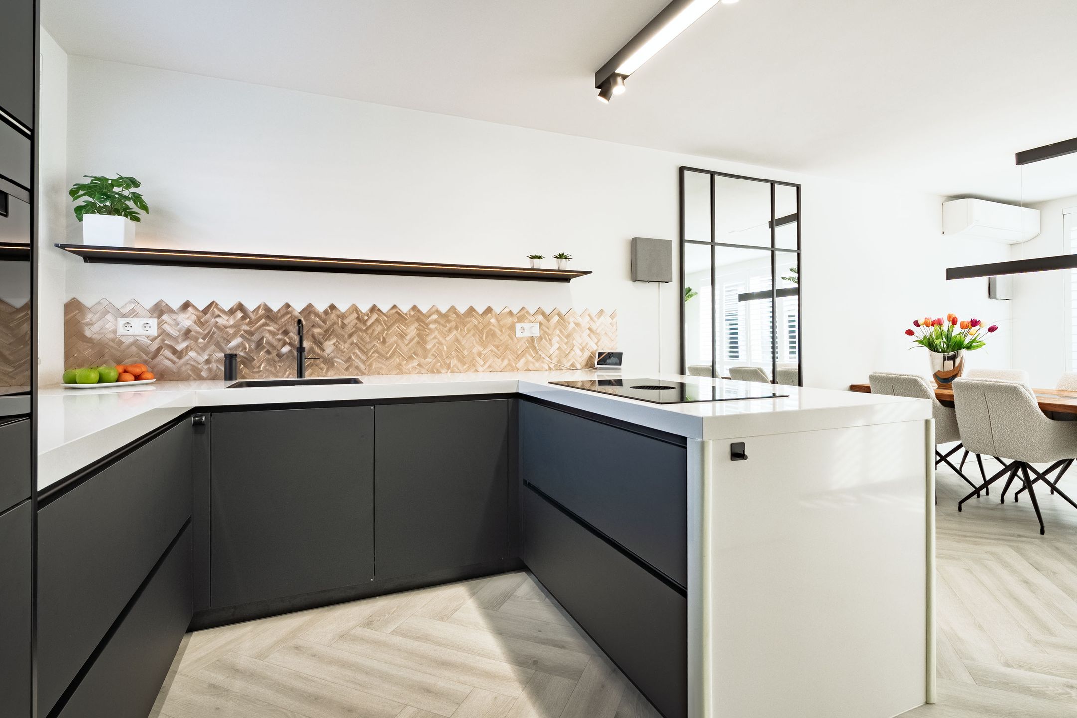 Foto 12 van Martinus Nijhoffhove 55