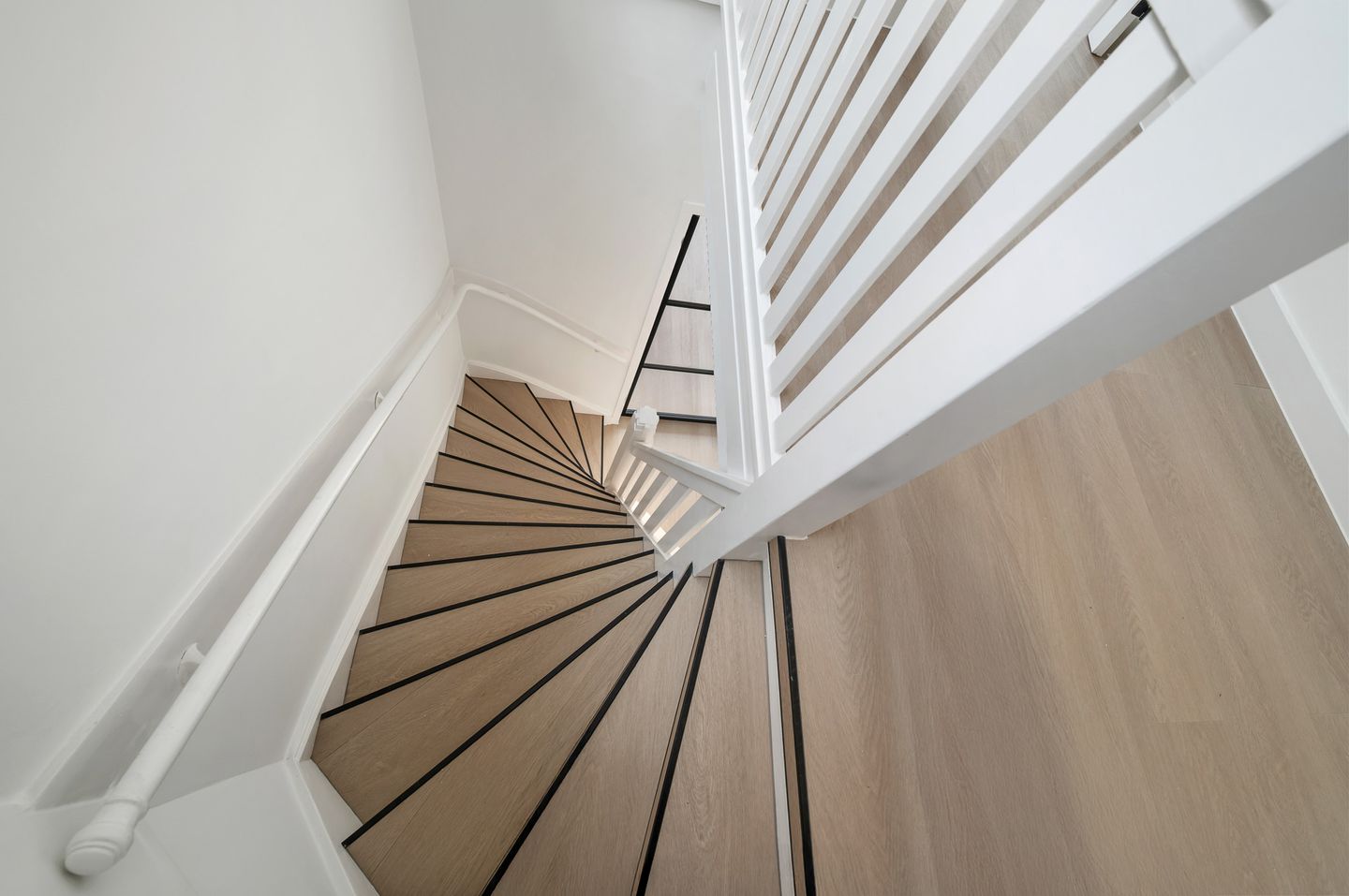 Photo 10 of Borgesiusstraat 69-A02