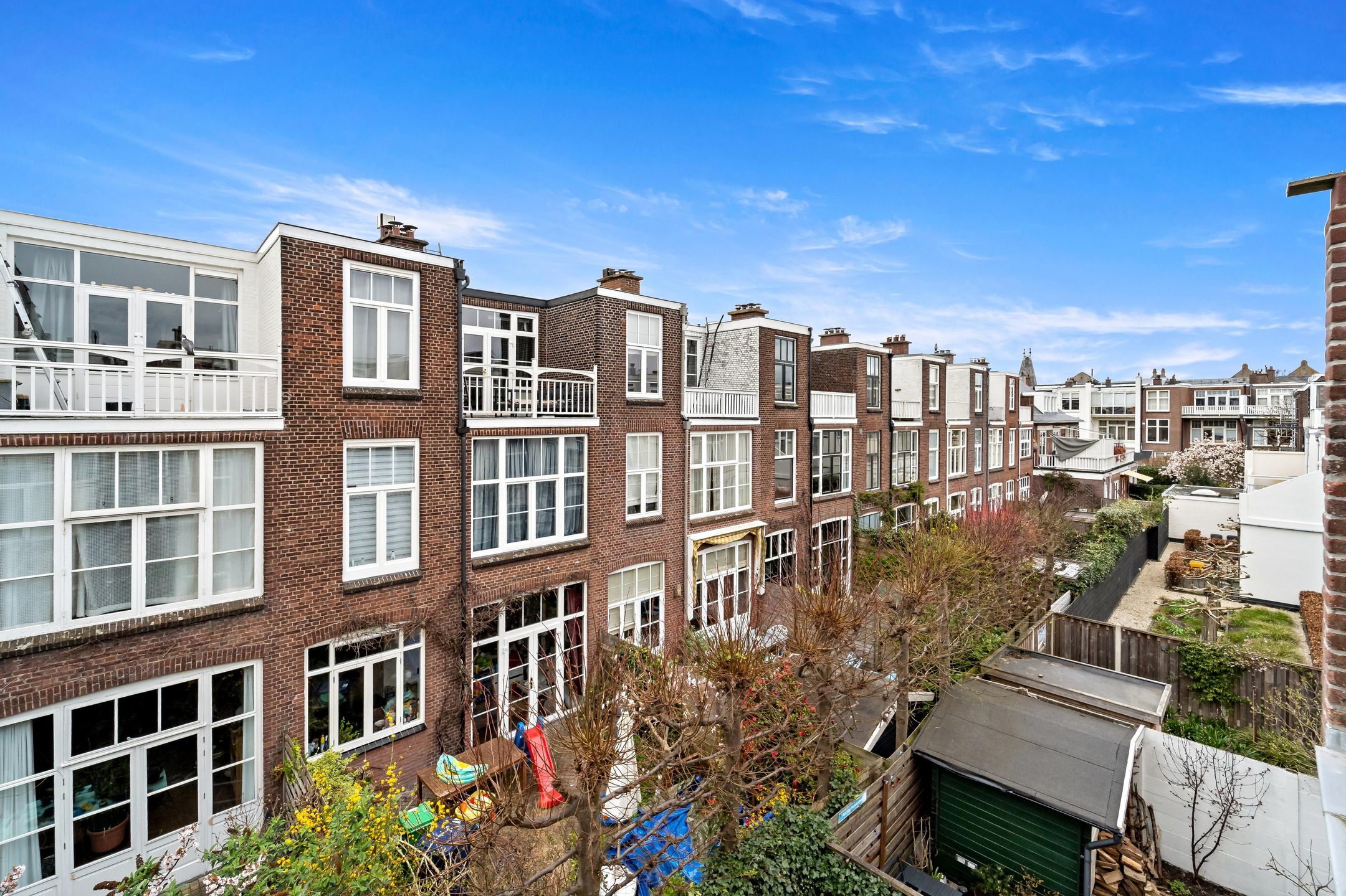 Photo 33 of Van Aerssenstraat 75