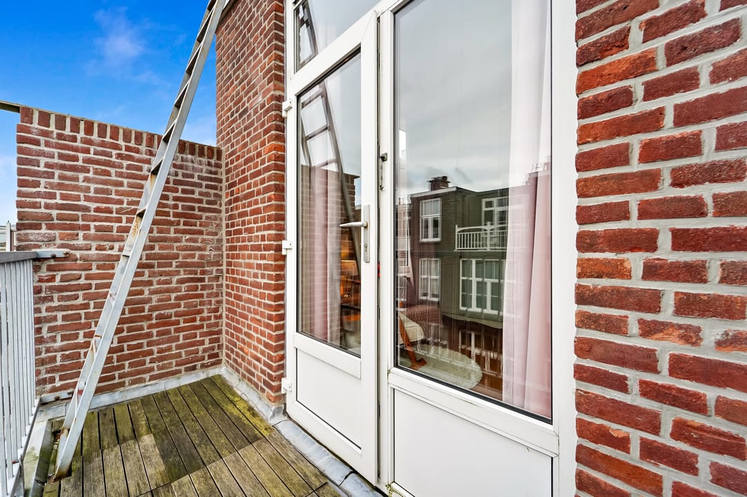 Photo 31 of Van Aerssenstraat 75