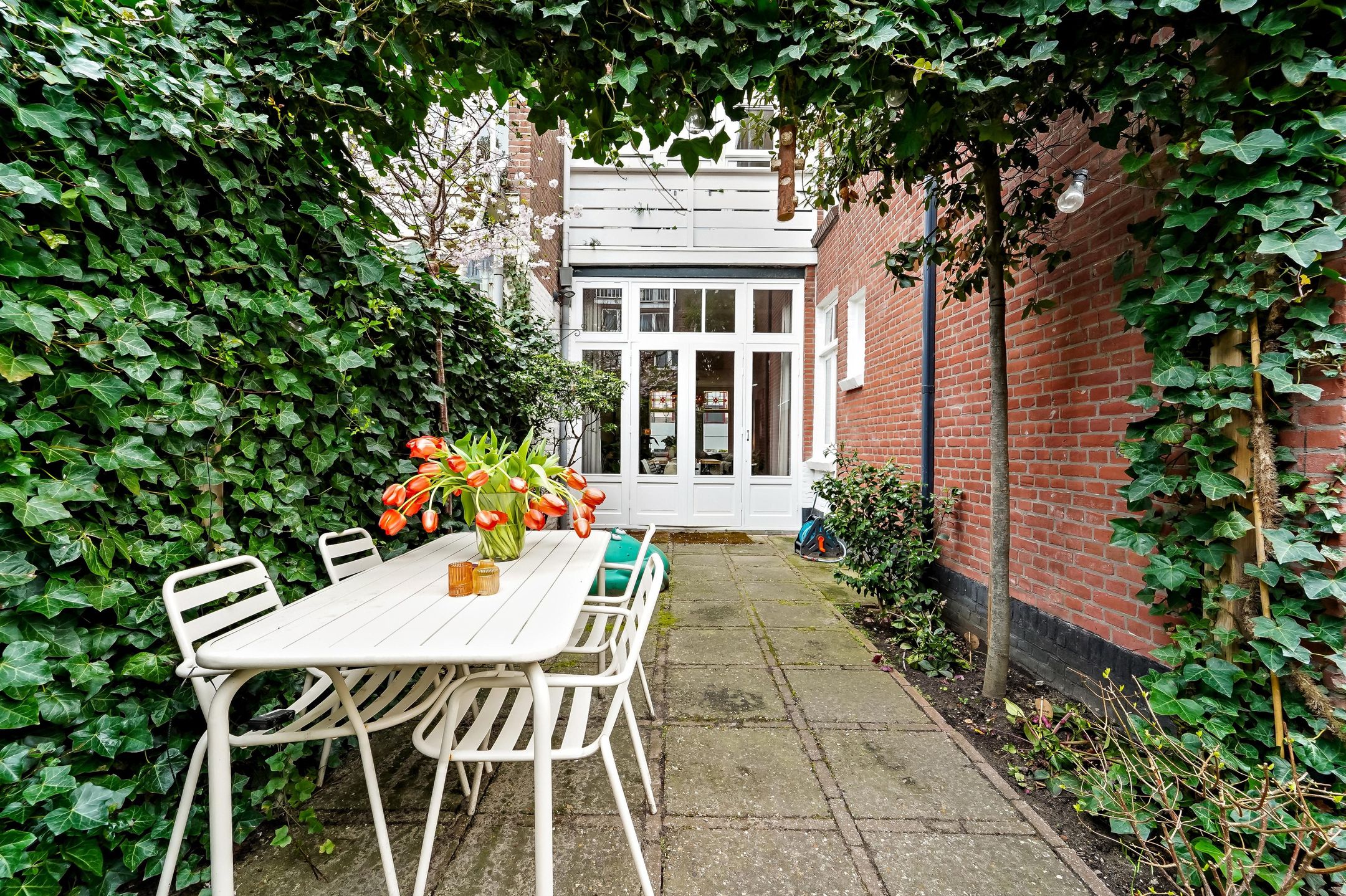 Photo 12 of Van Aerssenstraat 75