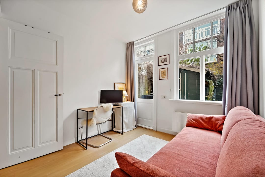 Photo 16 of Van Aerssenstraat 75