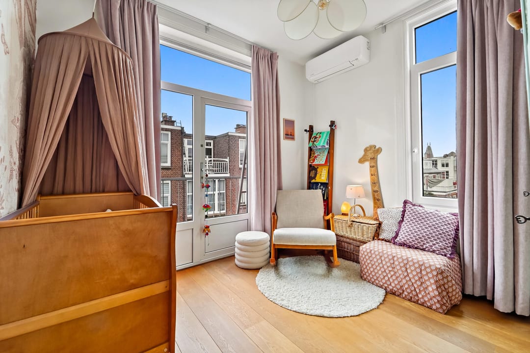 Photo 28 of Van Aerssenstraat 75