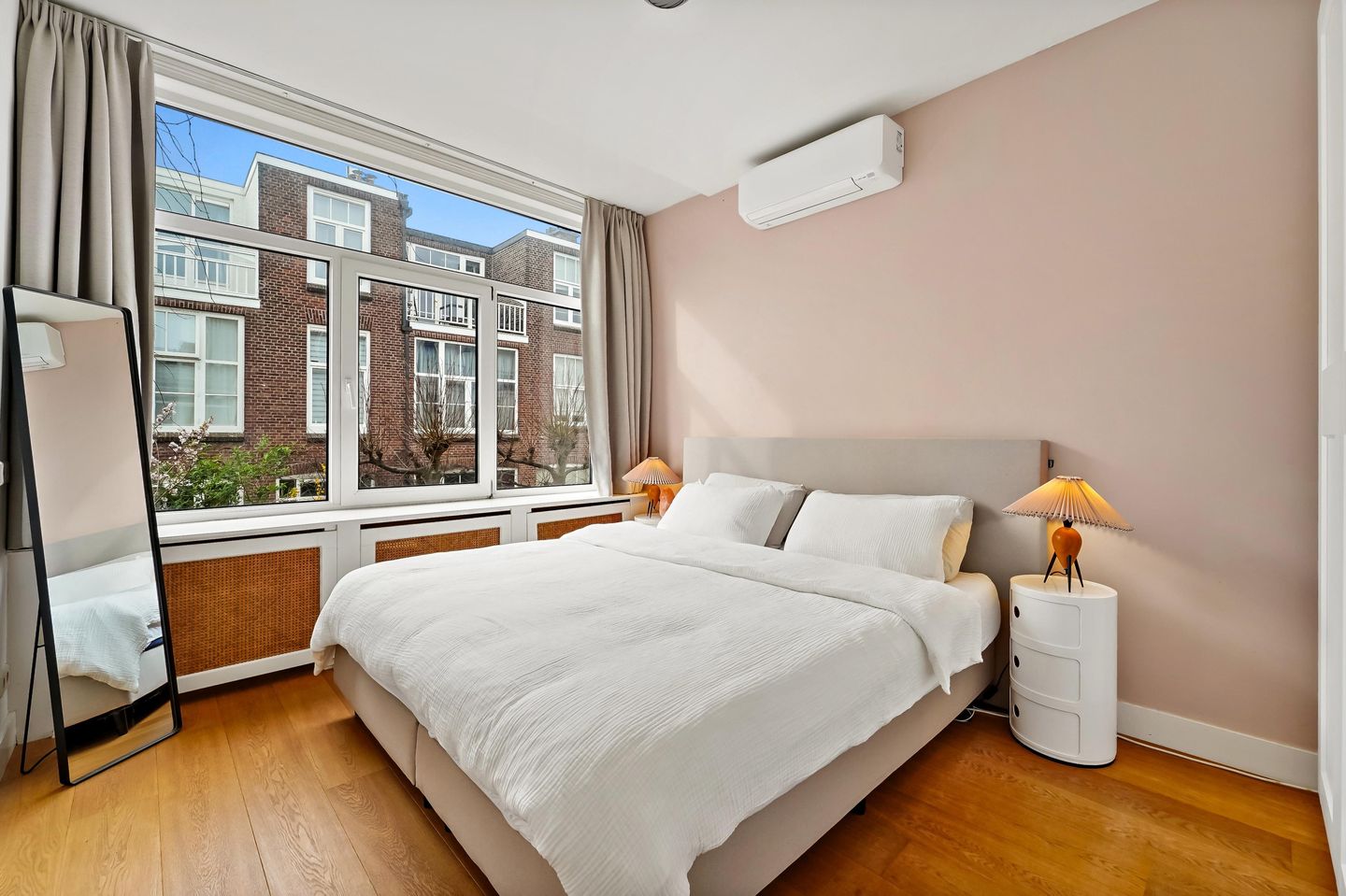 Photo 20 of Van Aerssenstraat 75