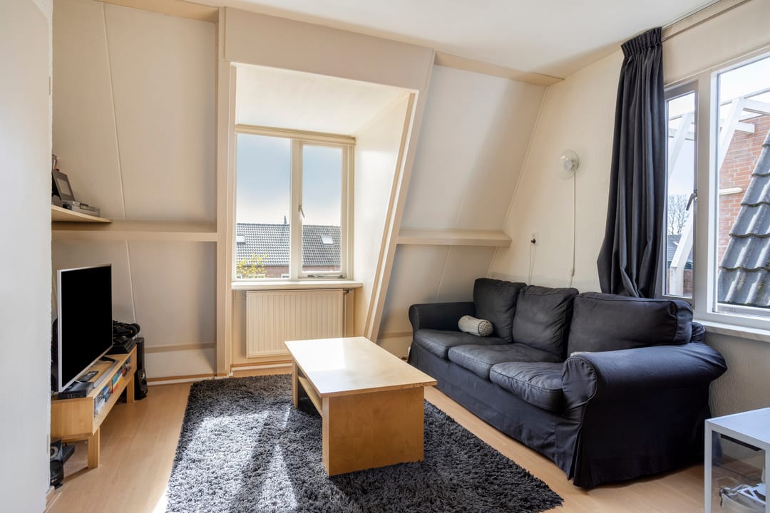 Photo 2 of Torenvalk 67-B