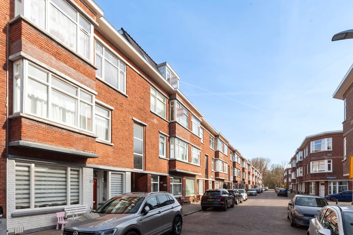 Photo 2 of Dautzenbergstraat 119