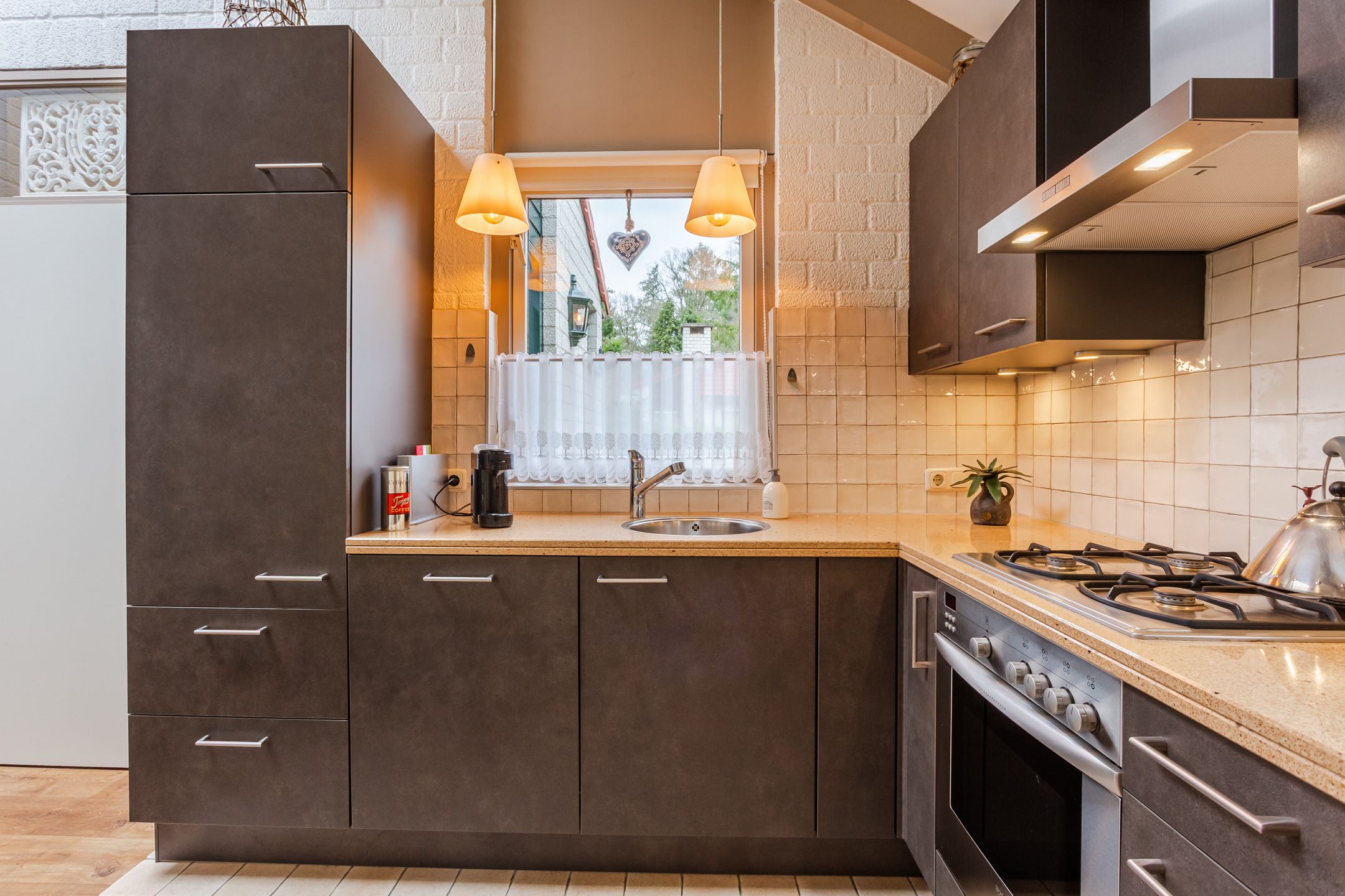 Foto 9 van Leuvenumseweg 120-341