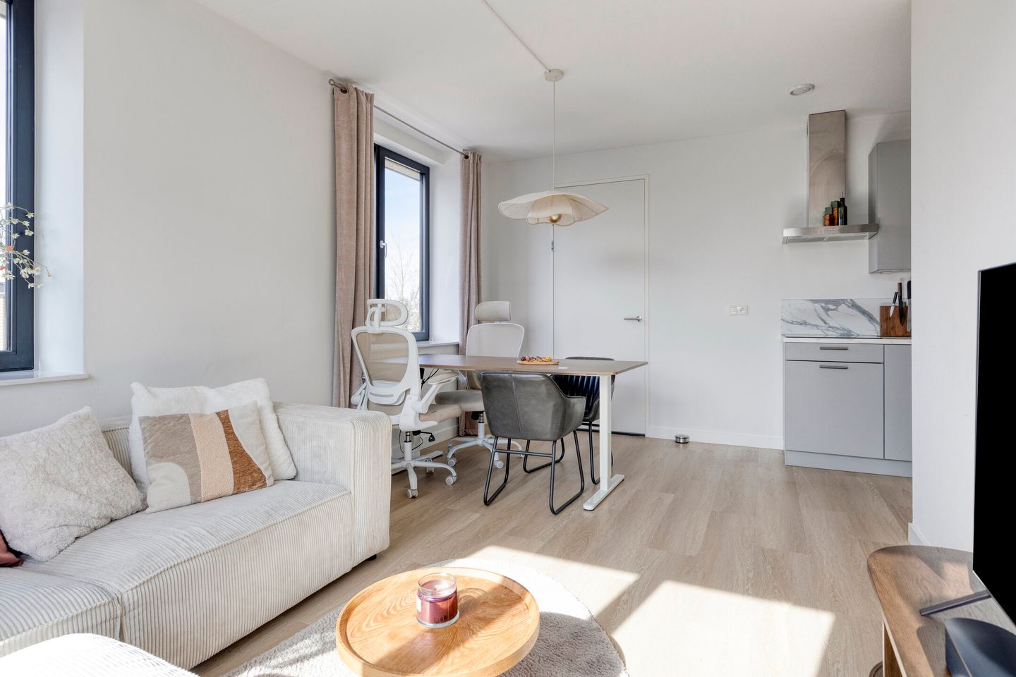 Foto 10 van Atelierstraat 194