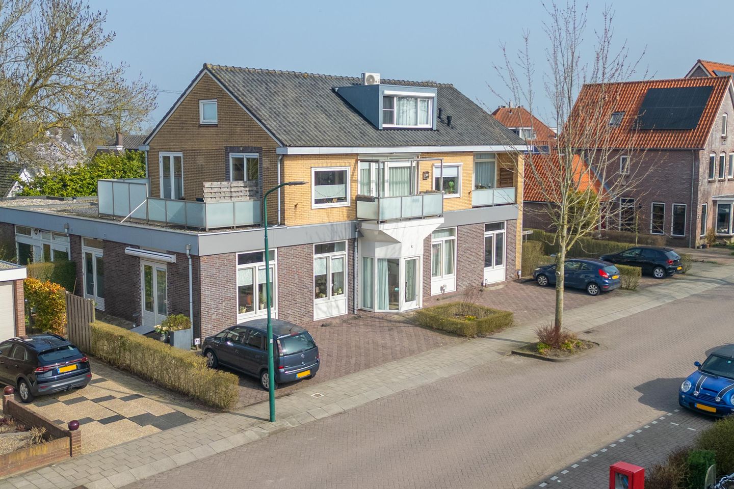 Photo 20 of Strick van Linschotenstraat 16