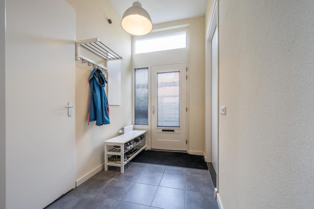 Photo 13 of Strick van Linschotenstraat 16