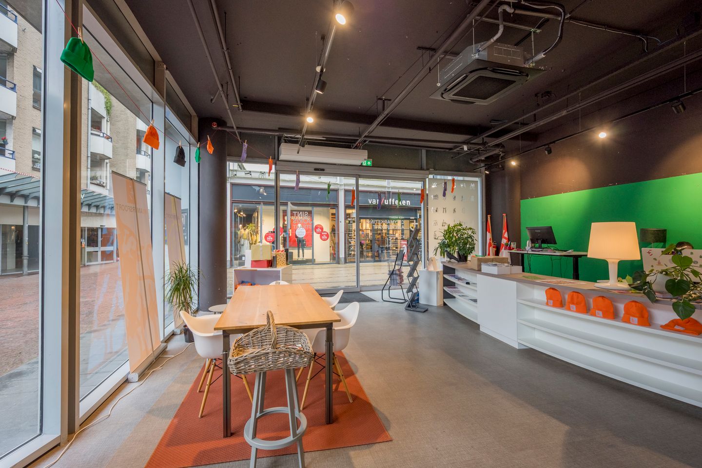 Bekijk foto 4 van Sint Jorisstraat 1