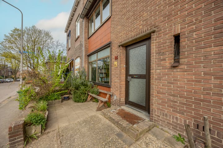 Photo 2 of Tooropstraat 85